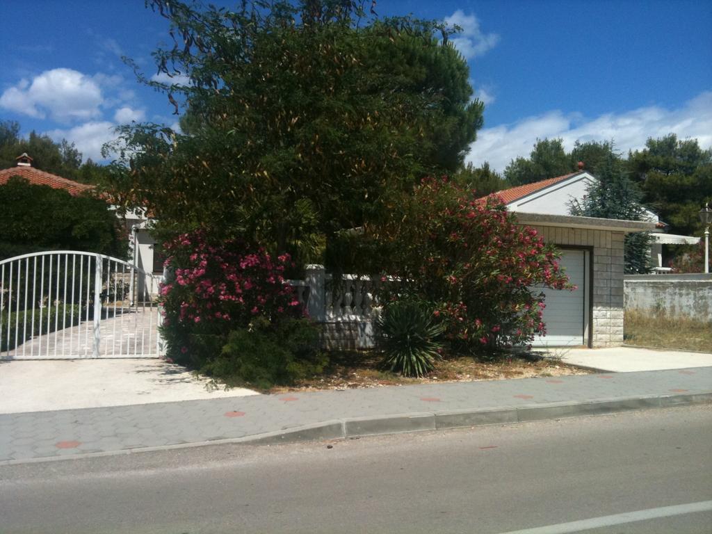 Villa Pagar - With Jacuzzi - Renovated In 2022 Povljana Exterior foto