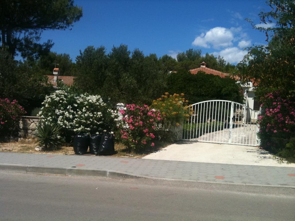 Villa Pagar - With Jacuzzi - Renovated In 2022 Povljana Exterior foto